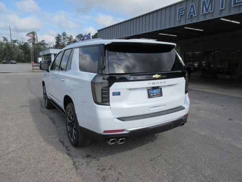 Used 2026 Chevrolet Tahoe High Country AWD/4WD image 3