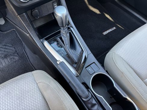 Used 2014 Toyota Corolla L image 23