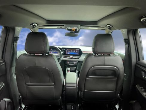 Certified 2025 Chevrolet TrailBlazer RS w/ Convenience Package AWD/4WD image 35