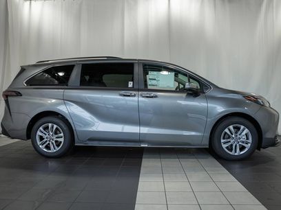 New 2026 Toyota Sienna XLE