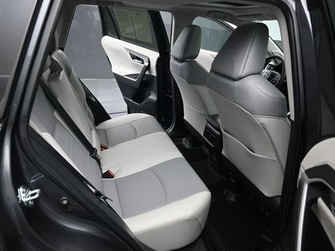 Used 2024 Toyota RAV4 Limited w/ Advanced Technology Package AWD/4WD image 32