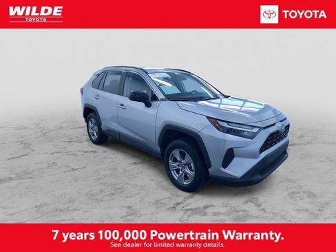 Certified 2025 Toyota RAV4 LE AWD/4WD image 3