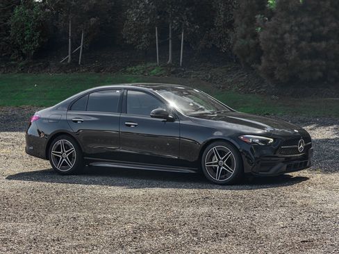 Used 2022 Mercedes-Benz C 300 4MATIC Sedan w/ AMG Line w/ Night Package image 11