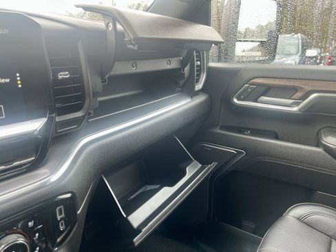 Used 2024 Chevrolet Silverado 2500 High Country w/ High Country Premium Package image 24