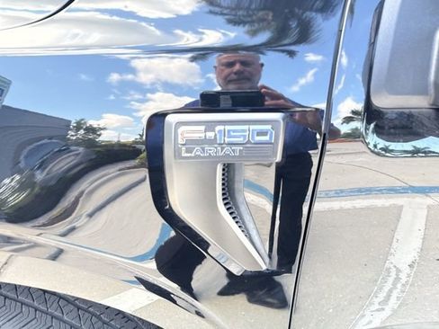 Used 2023 Ford F150 Lariat AWD/4WD image 3