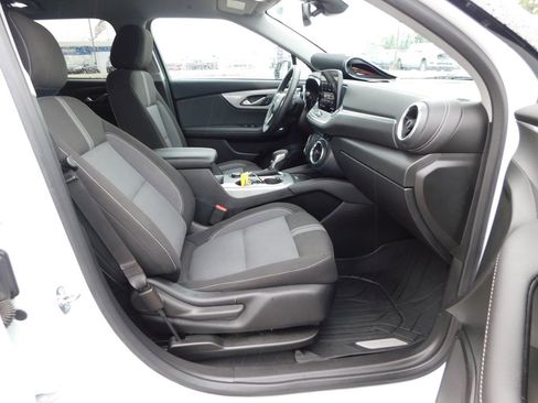 Used 2023 Chevrolet Blazer LT w/ Convenience Package FWD image 17