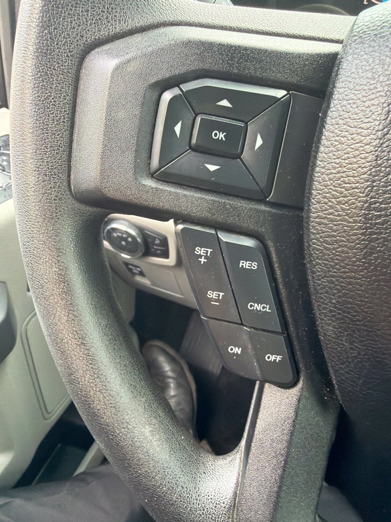 Used 2015 Ford F150 XLT AWD/4WD image 19