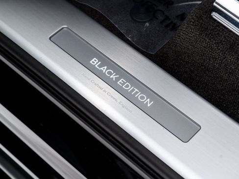 New 2025 Bentley Bentayga image 13