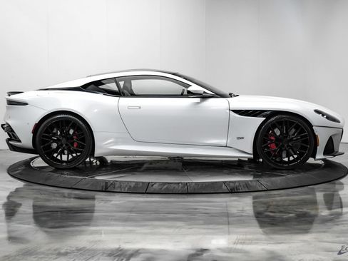 Used 2023 Aston Martin DBS Coupe RWD image 22