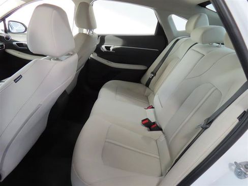 Used 2025 Hyundai Sonata SEL FWD image 28