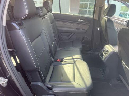 Used 2023 Volkswagen Atlas SEL image 14
