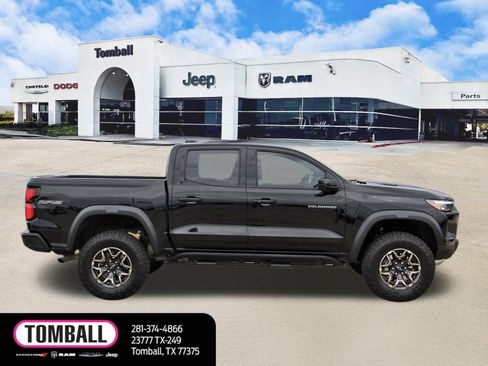 Used 2025 Chevrolet Colorado ZR2 w/ Technology Package image 8
