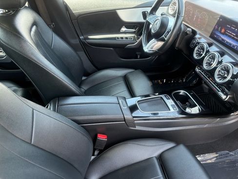 Used 2025 Mercedes-Benz CLA 250 4MATIC image 15