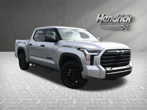 Used 2024 Toyota Tundra SR5 w/ SR5 Convenience Package AWD/4WD image 2