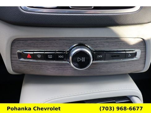 Used 2024 Volvo XC90 B6 Ultimate image 16