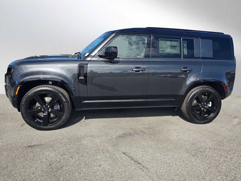 New 2026 Land Rover Defender 110 X-Dynamic SE AWD/4WD image 2