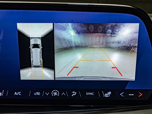 Used 2025 Chevrolet Tahoe Z71 w/ Z71 Off-Road Package image 21