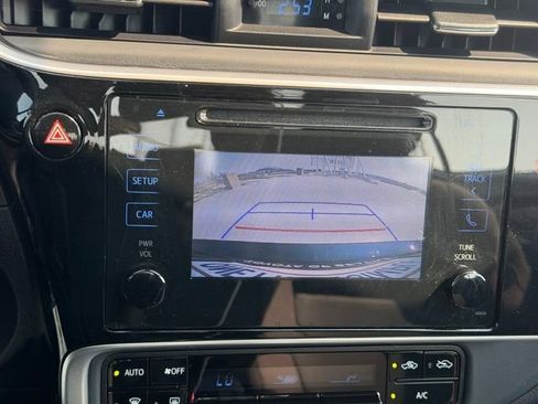 Used 2017 Toyota Corolla LE w/ Carpet Mat Package (TMS) FWD image 16