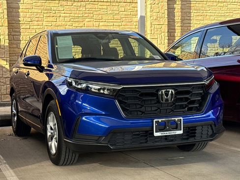 Used 2025 Honda CR-V LX image 3