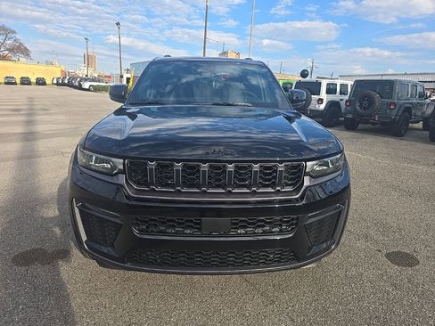 New 2026 Jeep Grand Cherokee Limited image 8