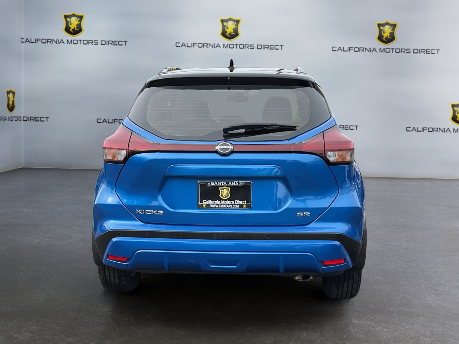 Used 2023 Nissan Kicks SR w/ SR Premium Package FWD image 6