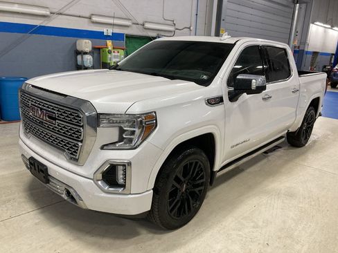 Used 2022 GMC Sierra 1500 Denali w/ Denali Reserve Package AWD/4WD image 3