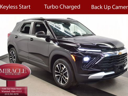 Used 2025 Chevrolet TrailBlazer LT AWD/4WD image 1