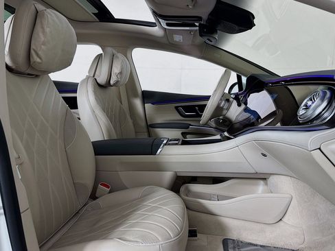 Certified 2023 Mercedes-Benz EQS 580 4MATIC Sedan image 7