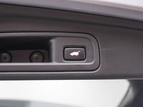 Used 2017 Honda Pilot EX-L image 18