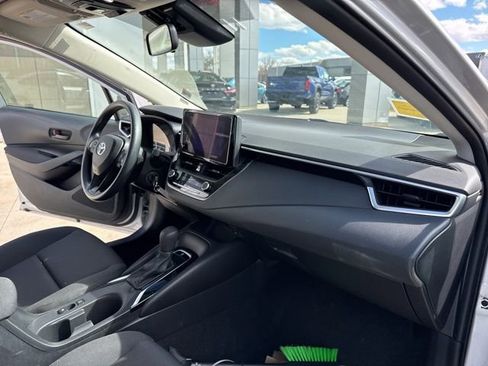 Used 2023 Toyota Corolla LE FWD image 29
