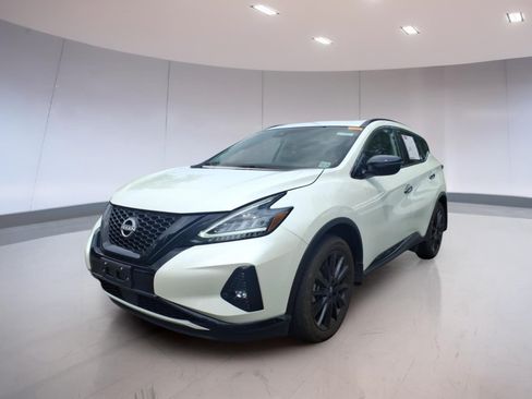 Used 2024 Nissan Murano SV w/ SV Midnight Edition Package AWD/4WD image 2