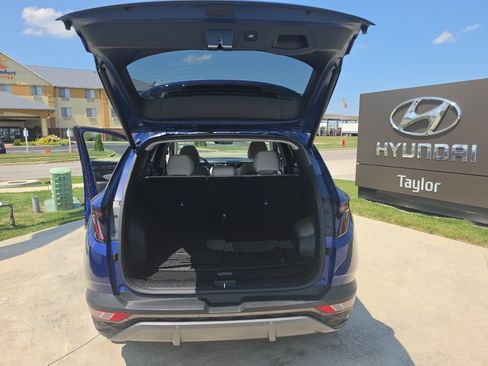 Used 2024 Hyundai Tucson Limited AWD/4WD image 16