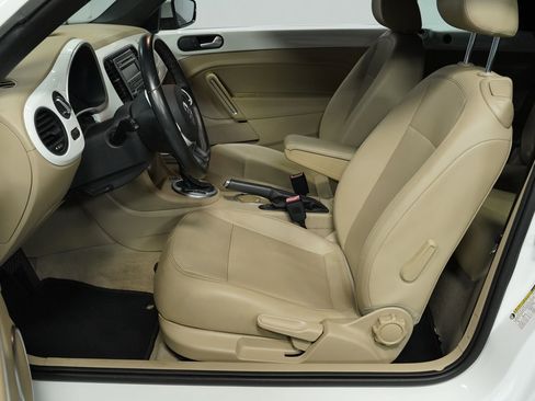 Used 2014 Volkswagen Beetle 1.8T image 29
