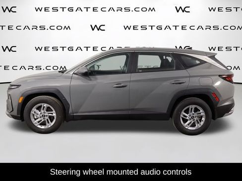 Used 2025 Hyundai Tucson SE FWD image 5