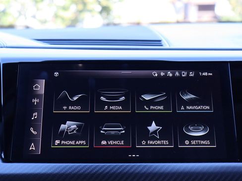 Used 2022 Audi e-tron GT Prestige w/ Prestige Package image 30