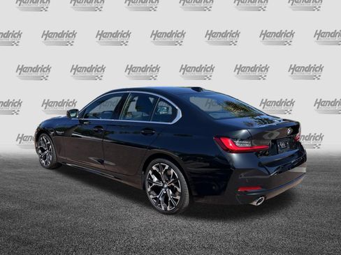 Certified 2025 BMW 330i Sedan RWD image 8