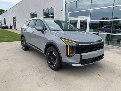 New 2027 Kia Sportage EX AWD/4WD image 1