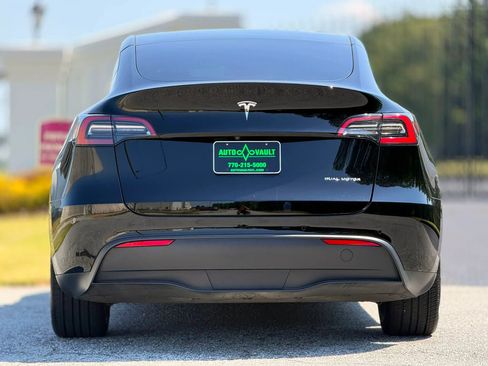 Used 2021 Tesla Model Y Long Range AWD/4WD image 10