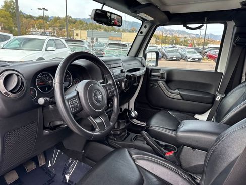 Used 2017 Jeep Wrangler Unlimited Sport image 27