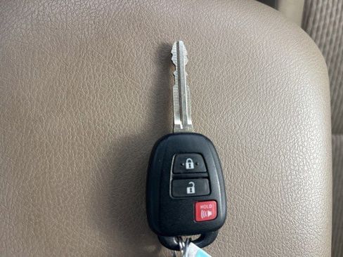 Used 2020 Toyota 4Runner SR5 image 20