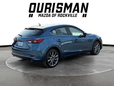 Used 2018 MAZDA MAZDA3 Touring image 6
