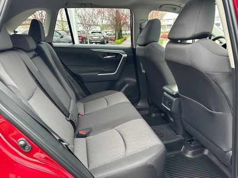 Certified 2025 Toyota RAV4 XLE w/ Convenience Package image 15