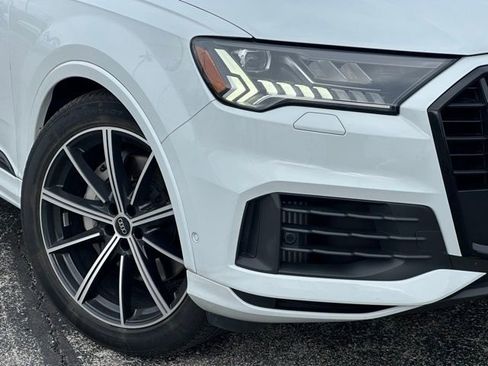 Used 2023 Audi Q7 3.0T Prestige image 11