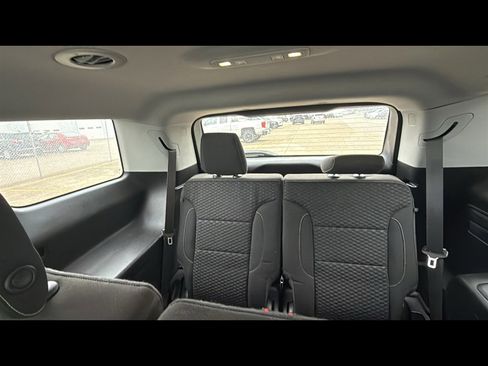 Used 2019 GMC Acadia SLE image 26