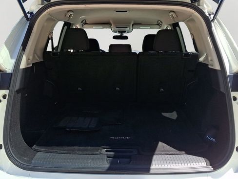Used 2024 Nissan Rogue S AWD/4WD image 28