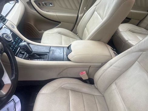 Used 2013 Ford Taurus Limited AWD/4WD image 6