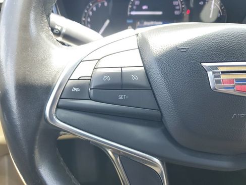 Used 2019 Cadillac XT5 FWD image 20