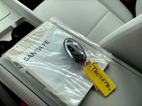 Used 2026 Hyundai Santa Fe SE image 33