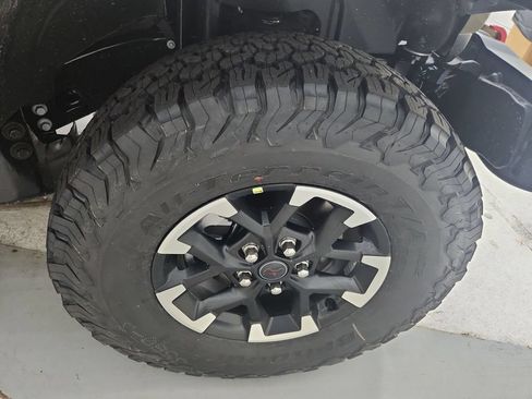 New 2026 Jeep Wrangler Unlimited Rubicon AWD/4WD image 25