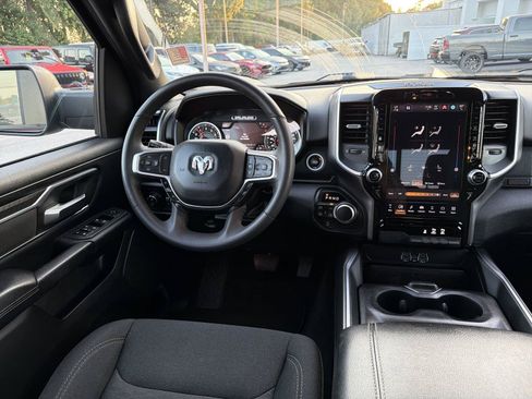 Used 2025 RAM 1500 Big Horn AWD/4WD image 21